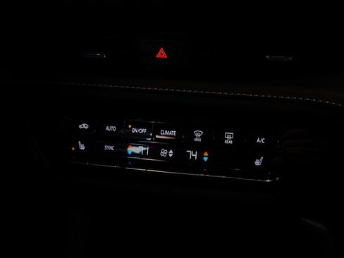 Used 2023 Buick Envision Essence image 20