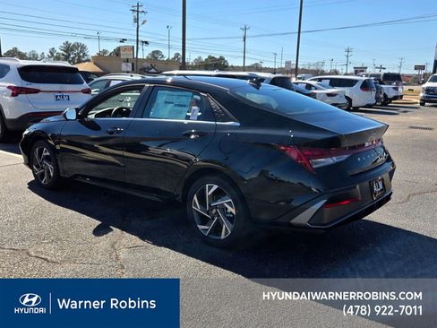 New 2026 Hyundai Elantra Limited w/ Cargo Package image 9