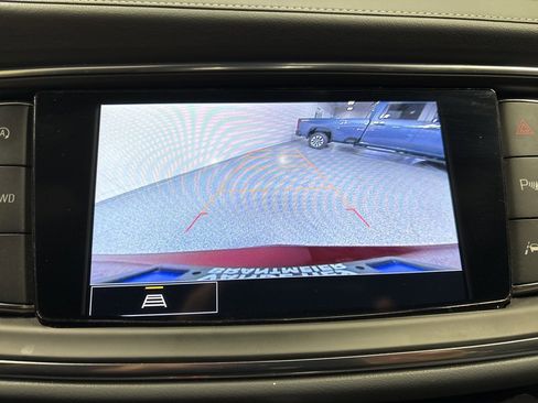 Used 2023 Buick Enclave Essence image 16