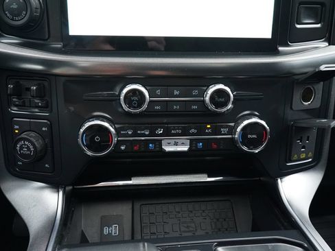 Certified 2024 Ford F150 Platinum w/ FX4 Off-Road Package AWD/4WD image 17