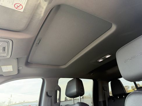 Used 2020 GMC Sierra 2500 Denali w/ Denali Ultimate Package image 13