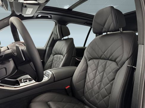 Used 2026 BMW X5 xDrive40i w/ Climate Comfort Package image 5