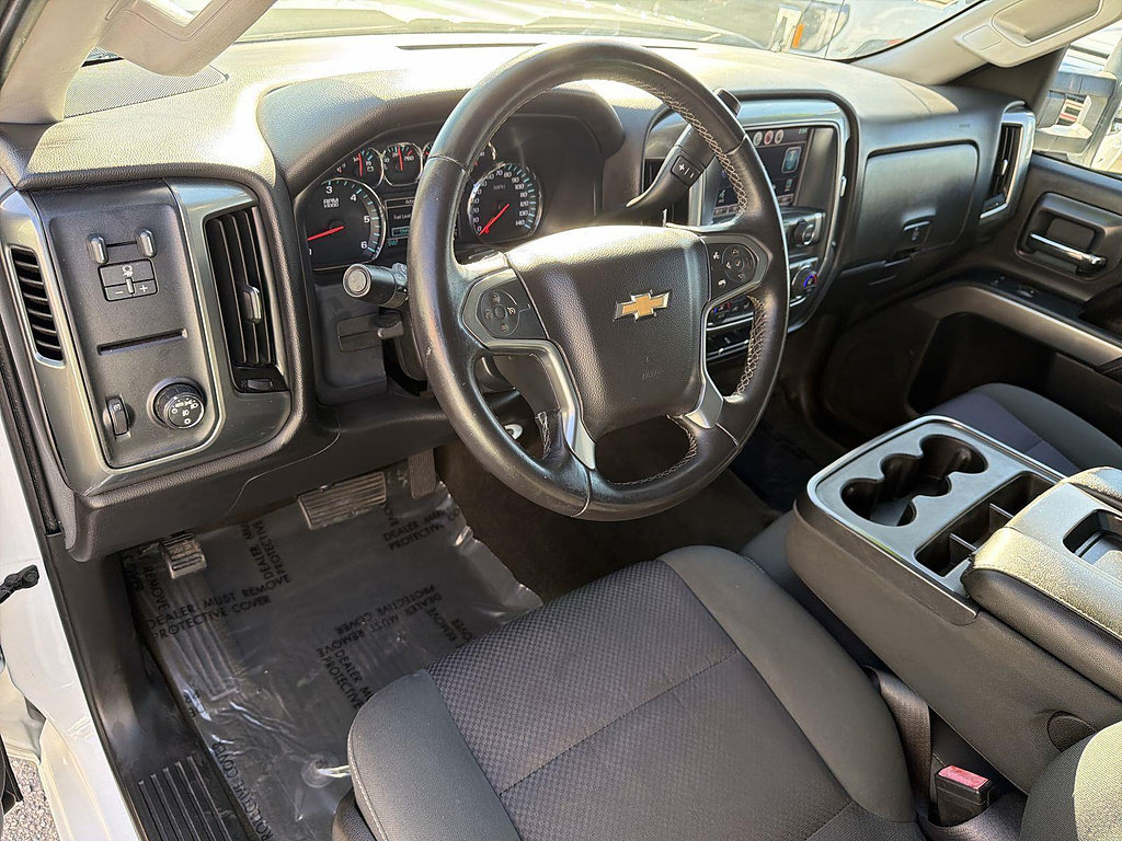 Used 2015 Chevrolet Silverado 2500 LT w/ LT Convenience Package RWD image 9