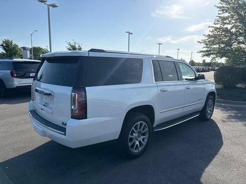 Used 2019 GMC Yukon XL Denali w/ Open Road Package AWD/4WD image 7