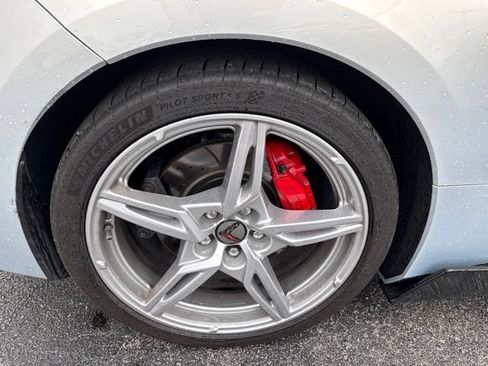 Used 2021 Chevrolet Corvette Stingray Preferred Conv w/ Z51 Performance Package RWD image 6