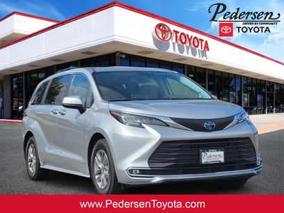 Used 2021 Toyota Sienna XLE w/ XLE Plus Package