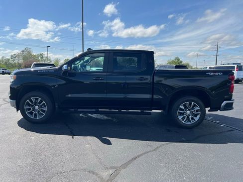 Used 2024 Chevrolet Silverado 1500 LT AWD/4WD image 3