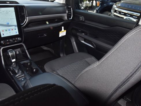 Used 2024 Ford Ranger XLT image 17