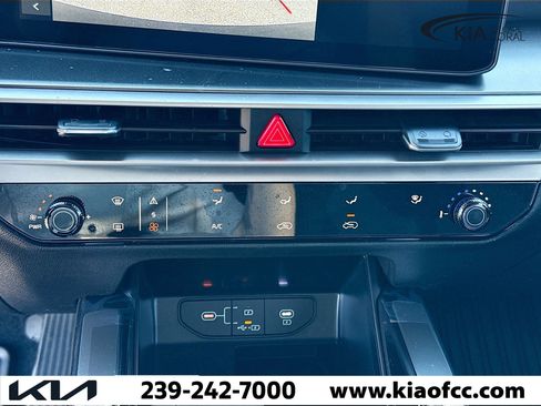 New 2026 Kia Sorento LX FWD image 30