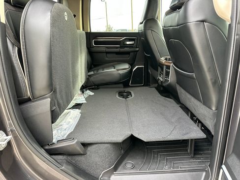 Used 2022 RAM 4500 Laramie image 32