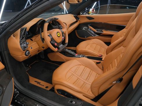 Used 2018 Ferrari 488 Spider RWD image 38