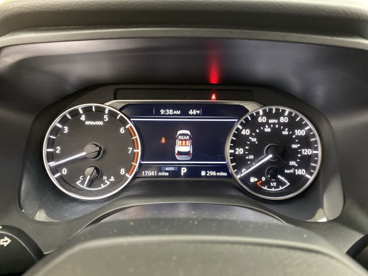 Used 2025 Nissan Rogue SV AWD/4WD image 27