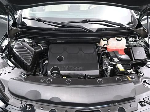 Used 2022 Buick Enclave Essence w/ Trailering Package, 5000 lbs. image 10