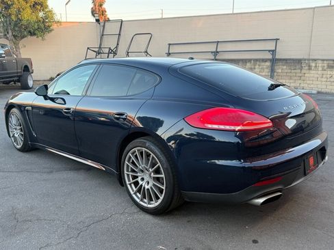 Used 2016 Porsche Panamera 4 Edition w/ Premium Package Plus AWD/4WD image 9