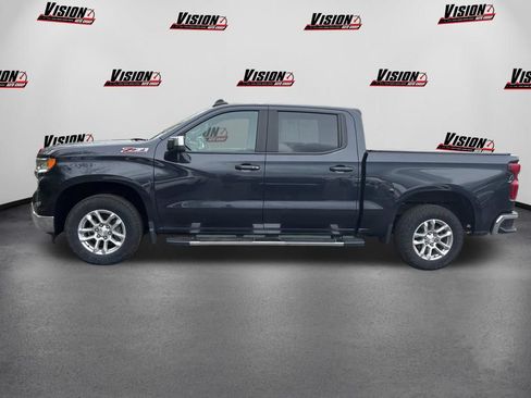 Used 2024 Chevrolet Silverado 1500 LT w/ Z71 Off-Road Package AWD/4WD image 8