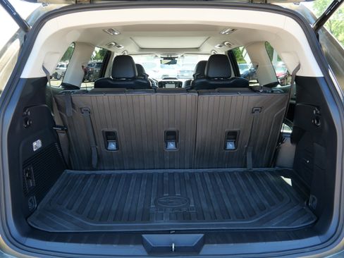 Used 2023 Subaru Ascent Touring AWD/4WD image 18