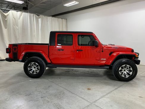 Used 2022 Jeep Gladiator Overland image 25