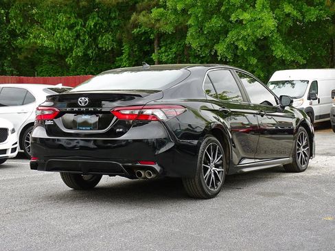 Used 2022 Toyota Camry SE w/ Convenience Package FWD image 11