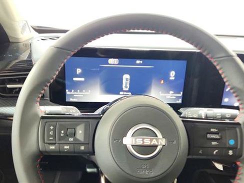 Certified 2026 Nissan Kicks SR FWD image 14
