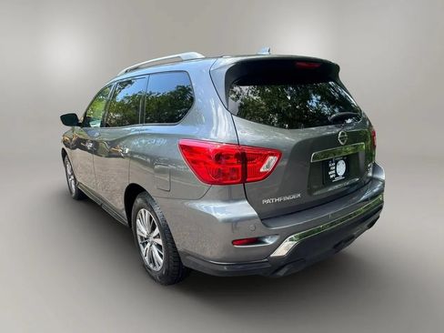 Used 2019 Nissan Pathfinder SV AWD/4WD image 5
