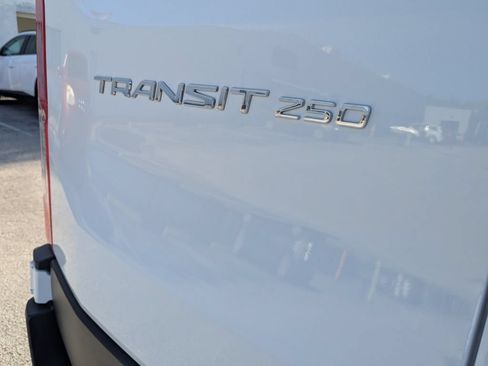 Used 2025 Ford Transit 250 Low Roof w/ Exterior Upgrade Package RWD image 8