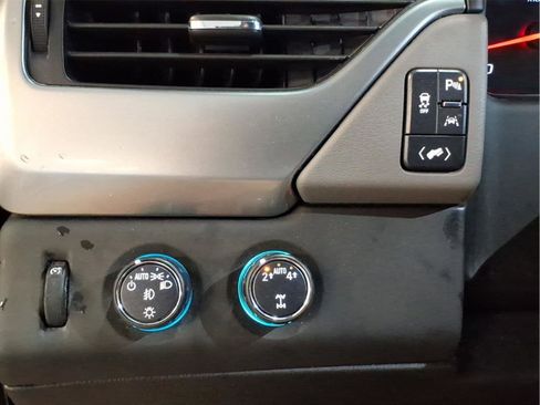 Used 2020 Chevrolet Tahoe LT AWD/4WD image 19