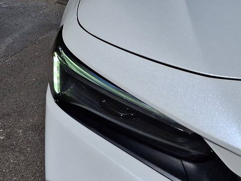 Used 2022 Honda Civic Sport image 10