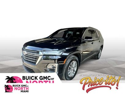 Used 2023 Chevrolet Traverse LT