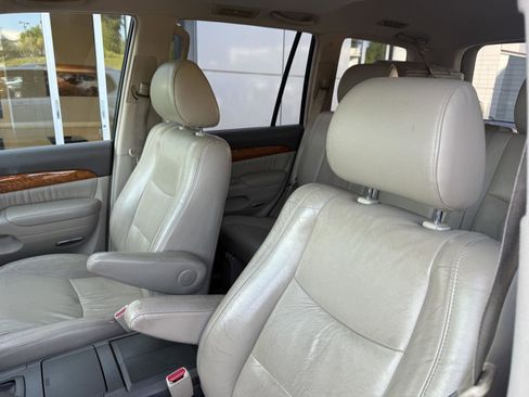 Used 2005 Lexus GX 470 AWD/4WD image 28