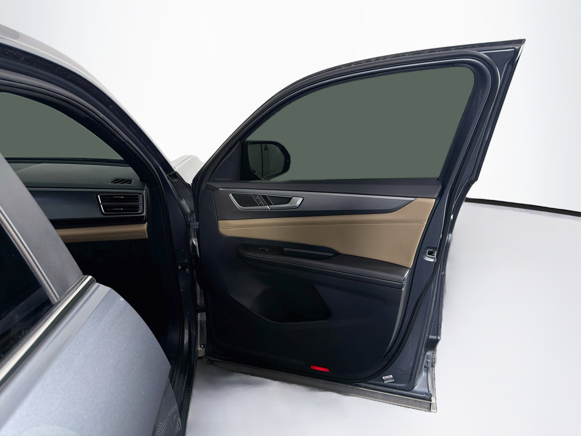 Used 2024 Volkswagen Atlas Cross Sport SE w/ Panoramic Sunroof Package FWD image 35