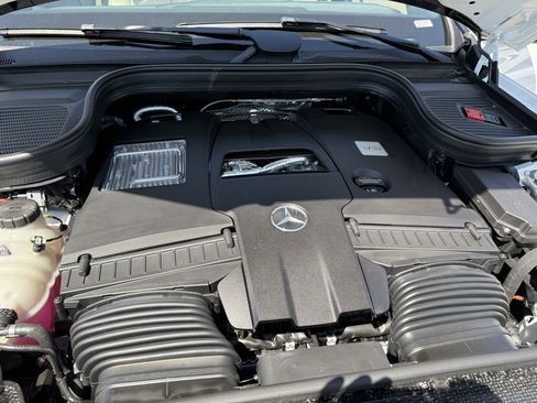 New 2025 Mercedes-Benz GLS 580 4MATIC image 25