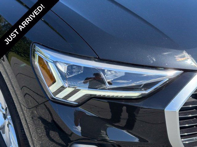 Used 2024 Audi Q3 2.0T Premium w/ Convenience Package AWD/4WD image 18