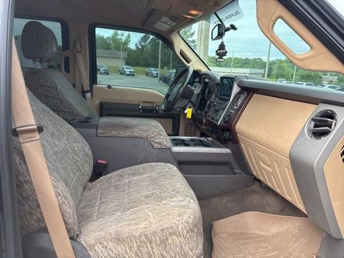 Used 2015 Ford F250 Lariat w/ Lariat Interior Package AWD/4WD image 15