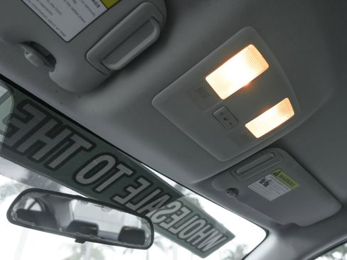 Used 2014 MAZDA MAZDA3 i Sport image 17