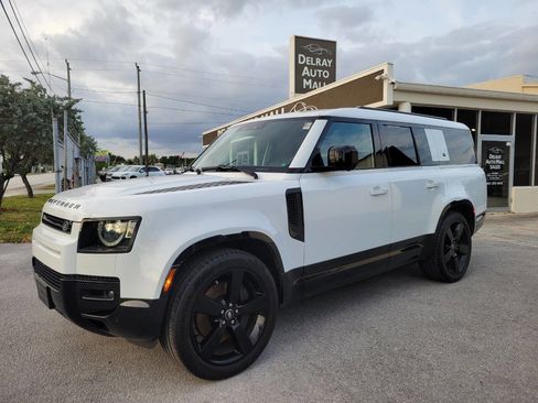 Used 2024 Land Rover Defender 130 X-Dynamic SE image 1