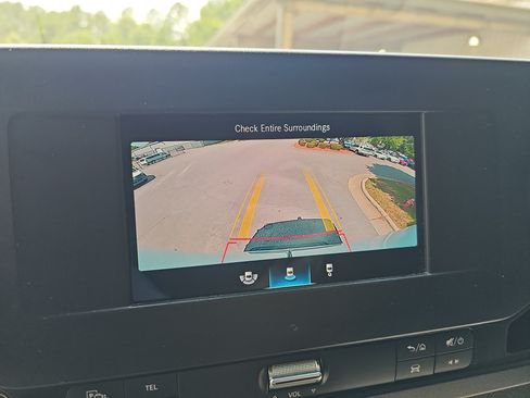 Used 2023 Mercedes-Benz Sprinter 2500 image 23
