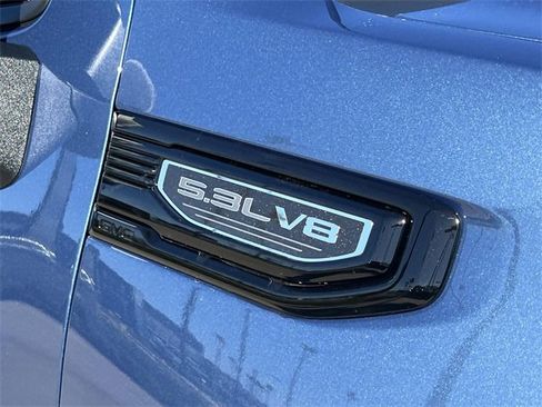 New 2026 GMC Sierra 1500 Elevation w/ LPO, Elevation Black Package image 35