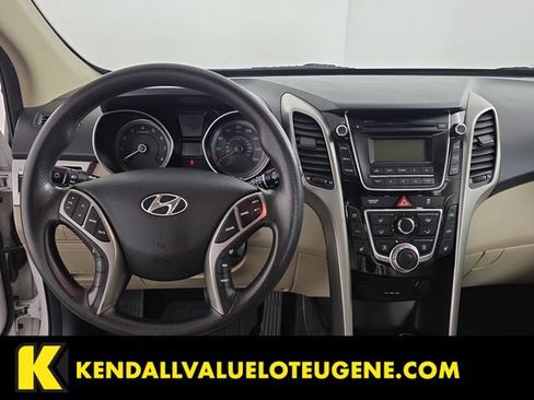 Used 2013 Hyundai Elantra GT FWD image 12