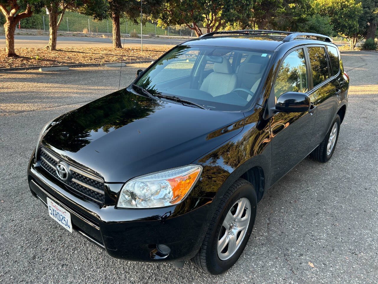 Used 2007 Toyota RAV4 2WD image 3