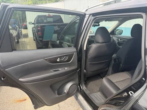 Used 2019 Nissan Rogue SV AWD/4WD image 8