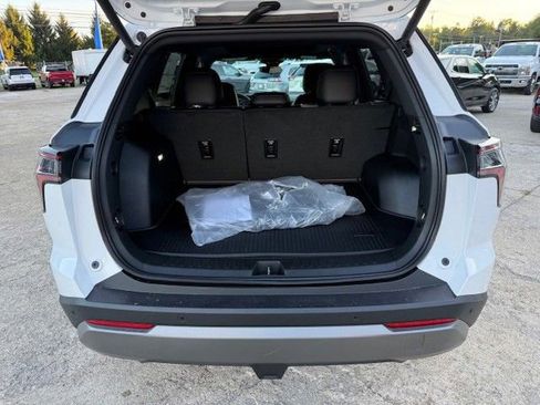 New 2026 Chevrolet Equinox LT w/ Convenience Package II image 37