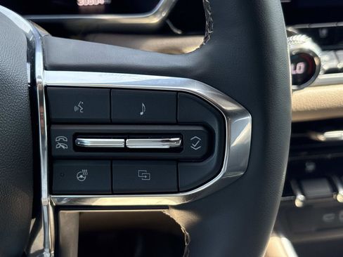 Certified 2024 GMC Canyon Denali image 20