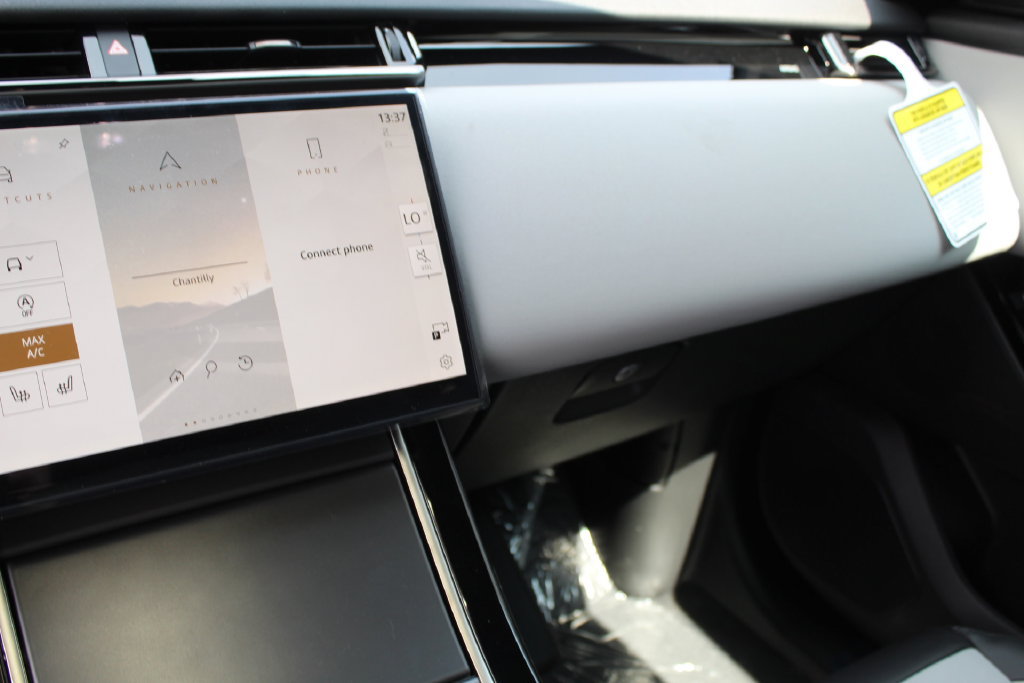 New 2026 Land Rover Range Rover Velar S AWD/4WD image 33