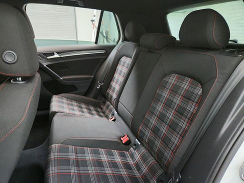 Used 2017 Volkswagen GTI S FWD image 21
