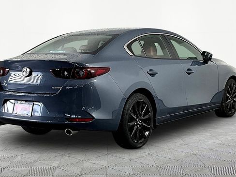 Used 2022 MAZDA MAZDA3 s FWD image 6