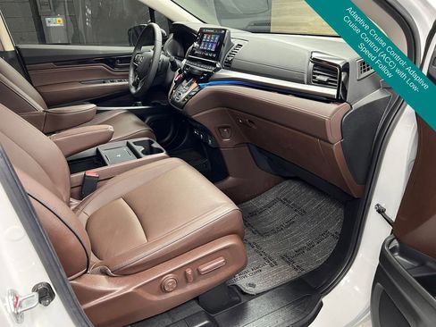 Used 2025 Honda Odyssey Touring image 7