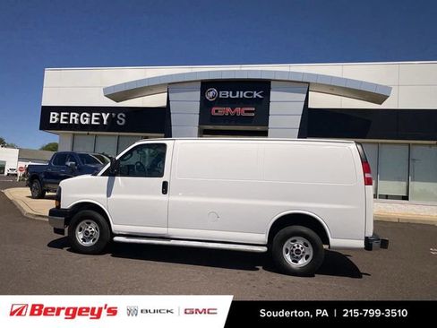 Used 2024 GMC Savana 2500 w/ Driver Convenience Package RWD image 24