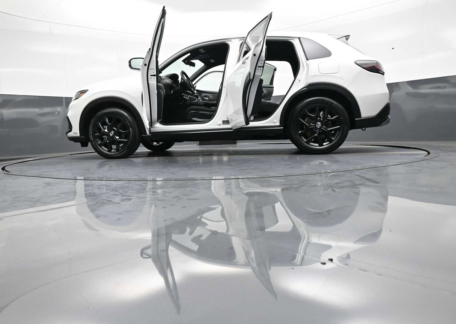 Certified 2025 Honda HR-V Sport image 47