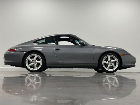 Used 2004 Porsche 911 GT3 RS image 14