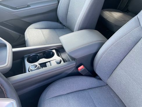 New 2026 Ford Explorer Active AWD/4WD image 30